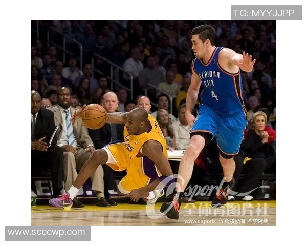 湖人对阵雷霆慈世平与维斯布鲁克的精彩对决分析与回顾 湖人对阵雷霆慈世平与维斯布鲁克的精彩对决分析与回顾