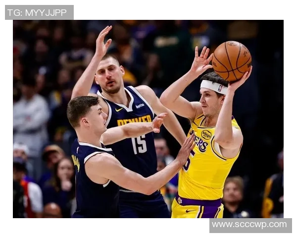 2020年8月12日湖人与掘金激战回顾精彩比赛录像分析与亮点总结