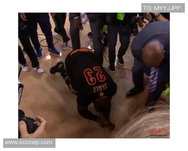 骑士勇士总决赛第五场精彩回顾：历史性逆转与传奇时刻的交织